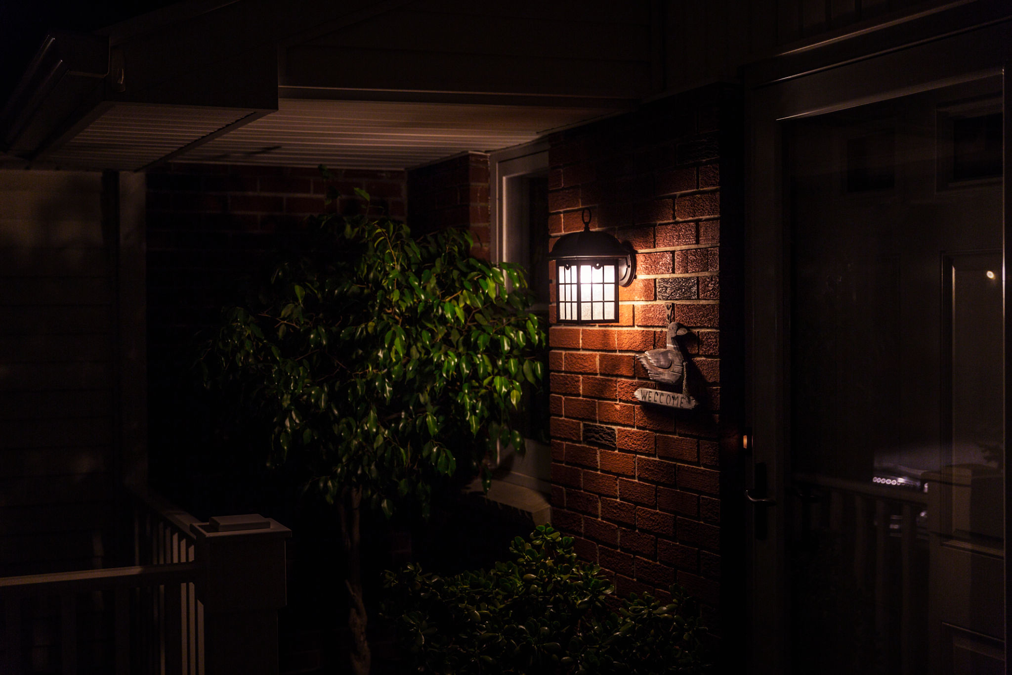 5 ways to create a cozy glow in your garden after dark