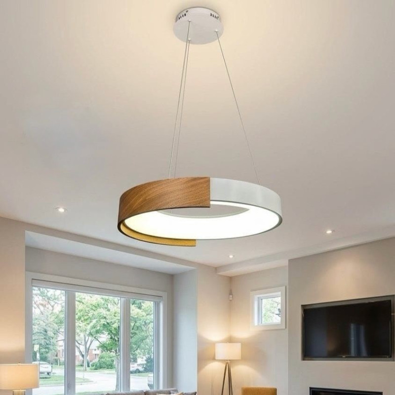 Graceful Woodgrain Pendant