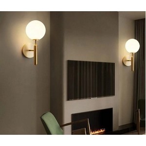 Majestic Wall Lamp