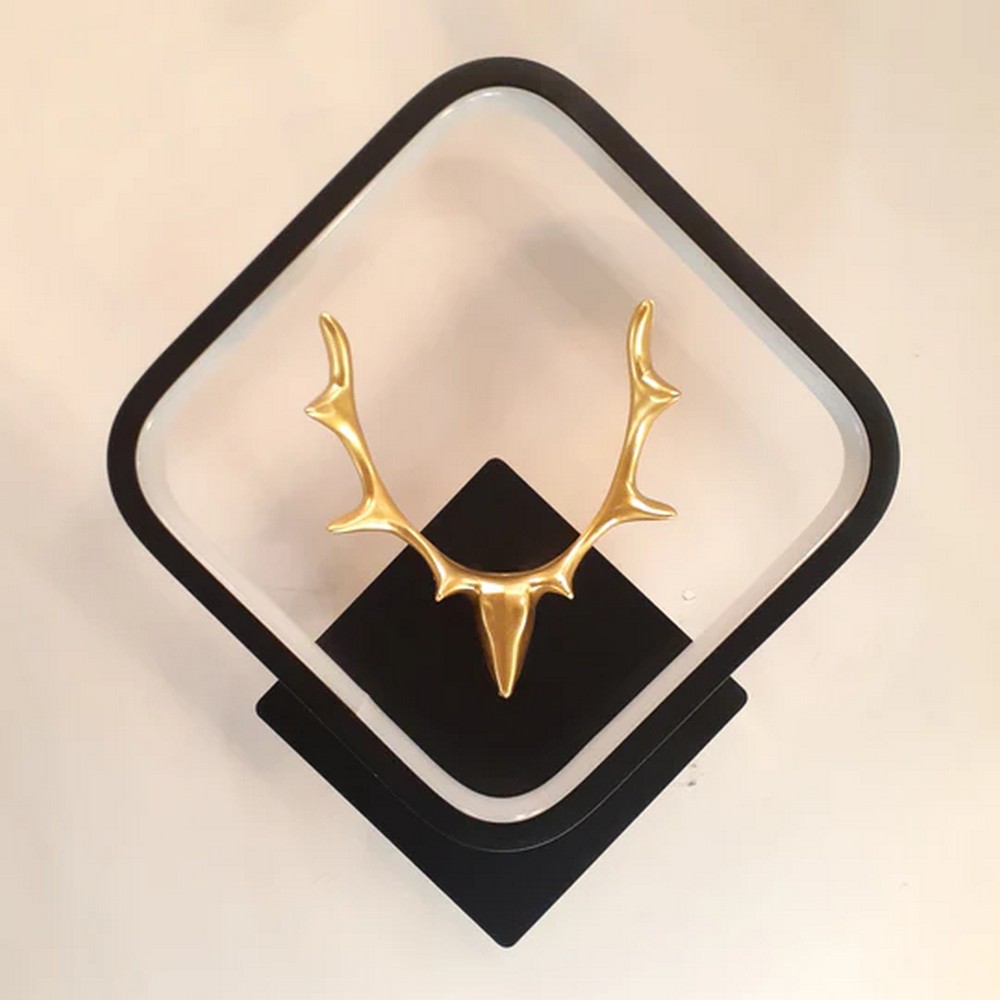Markhor Wall Lamp