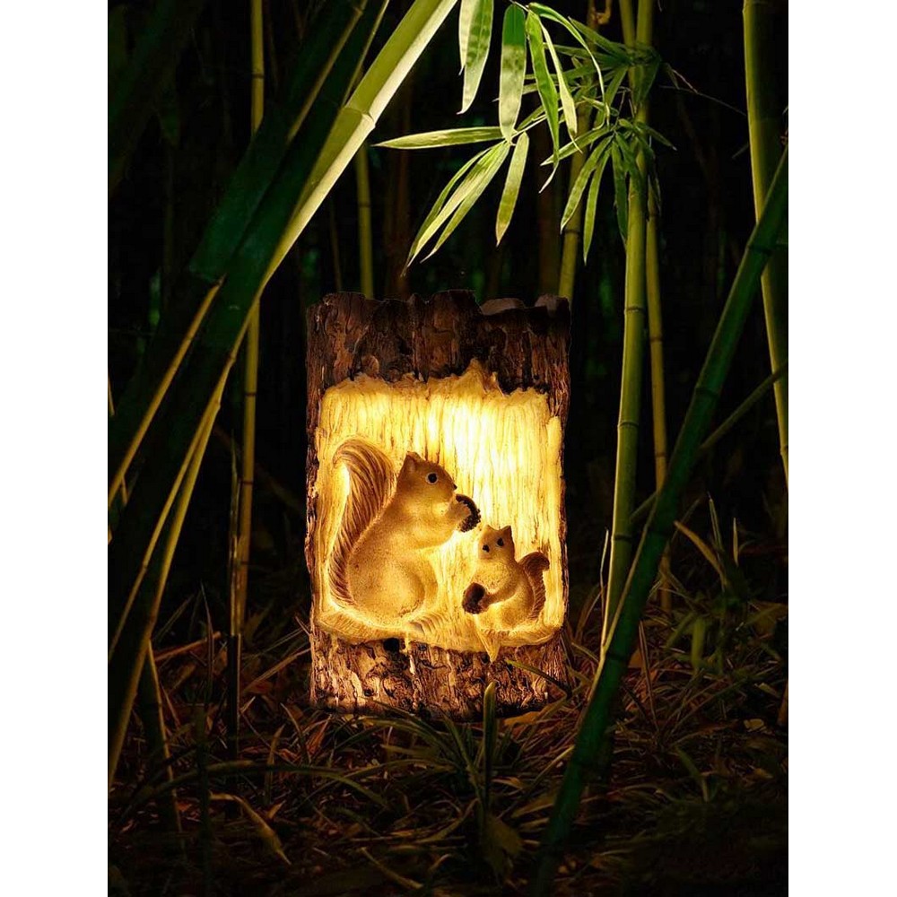 Solar Squirrel Lamp