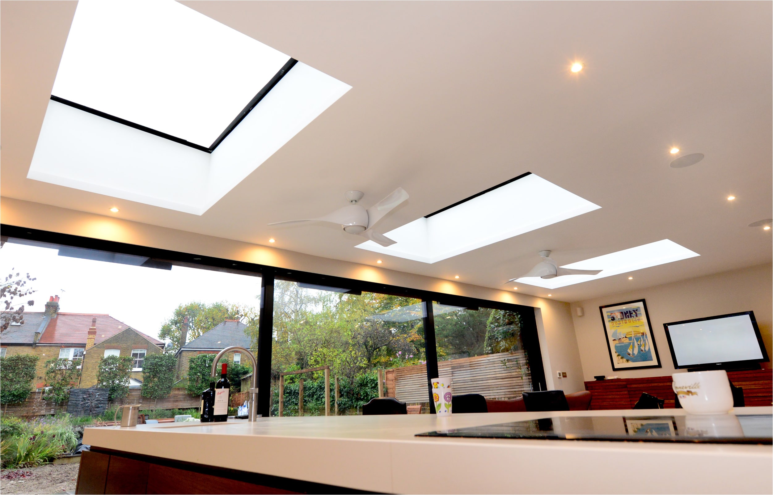 Your Guide To Roof Lights Ultronics Lights